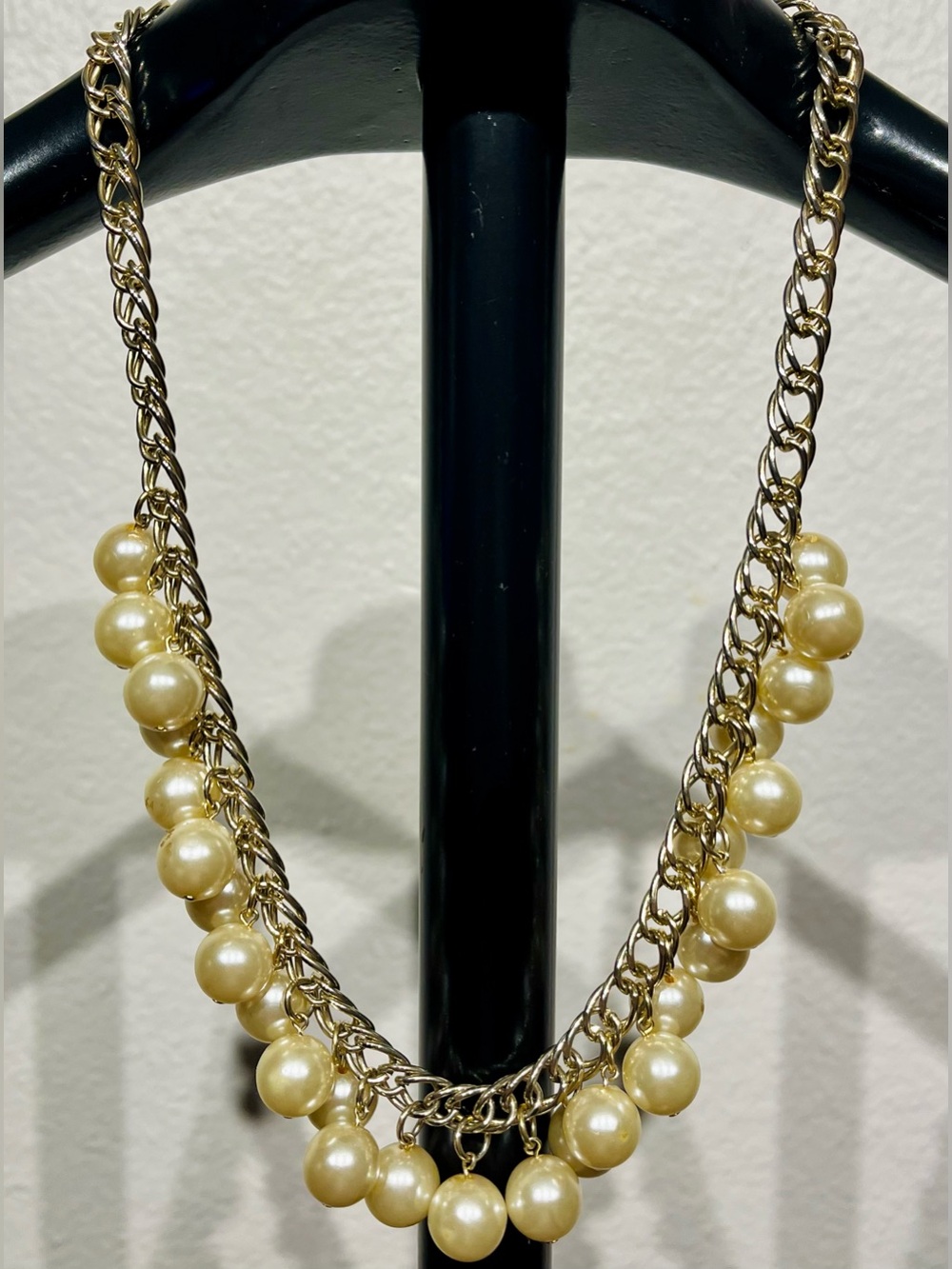 Vintage Gold Tone Curb Chain Necklace with Dangling Ivory Pearls